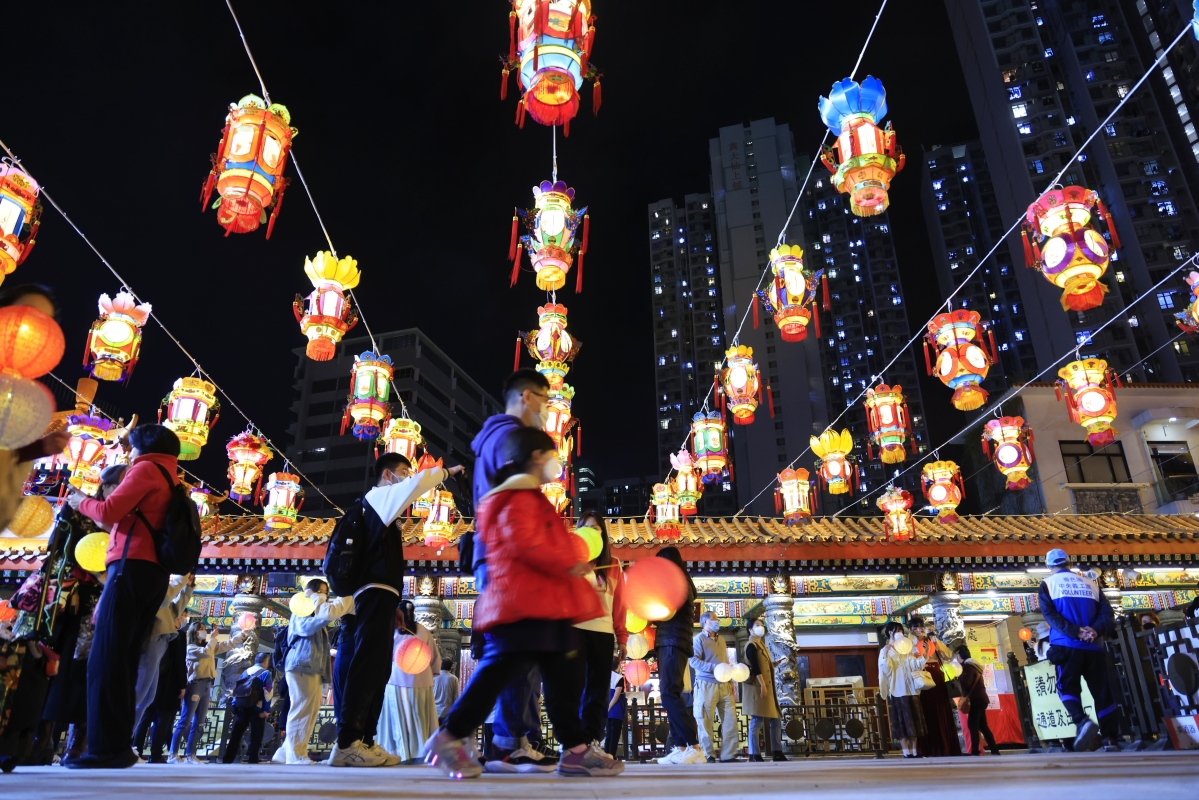 元宵街頭.jpg